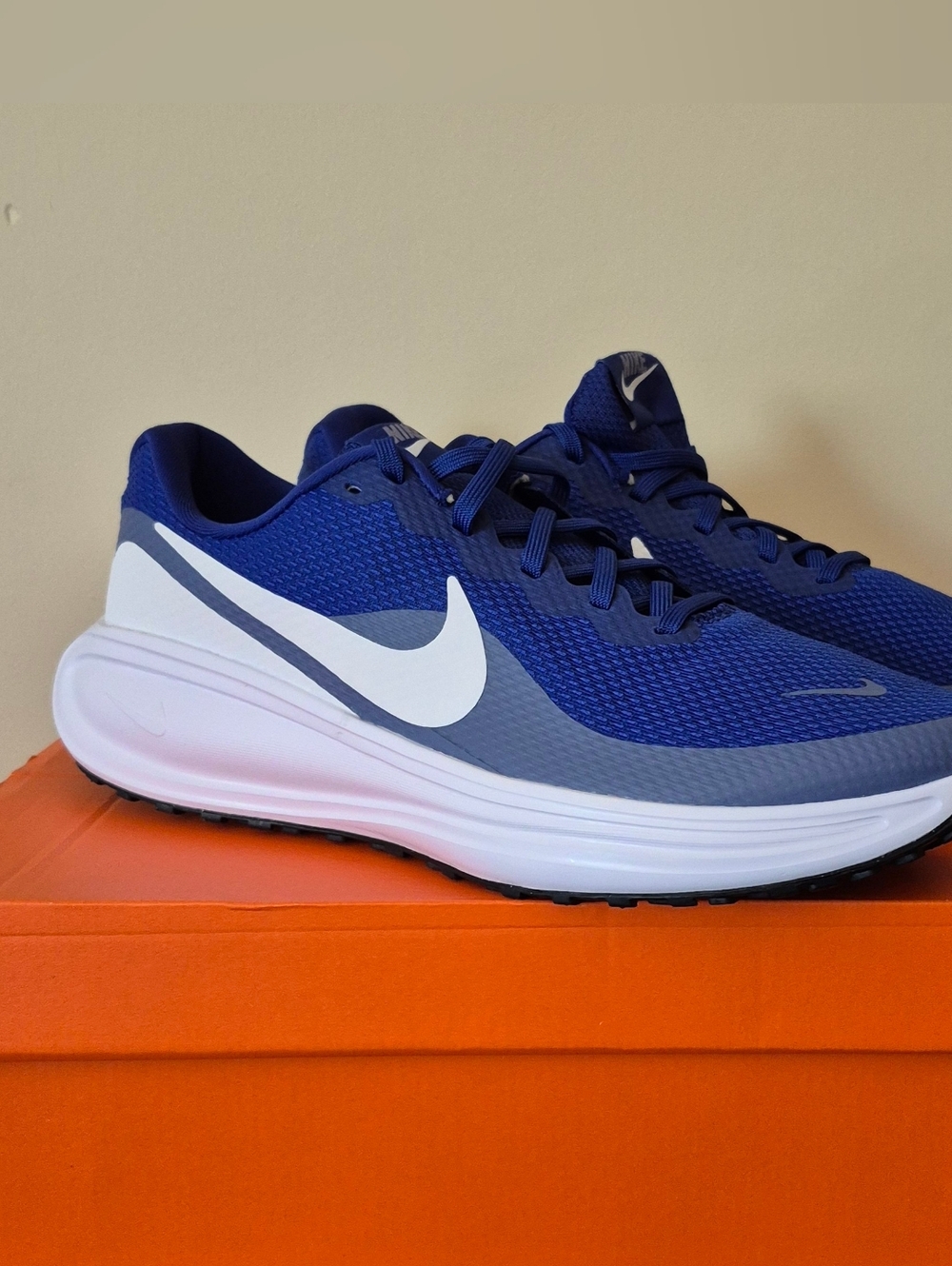 11.5 Men's Nike Revolution 8 Deep Royal Blue World Indigo Black White HJ9198 401